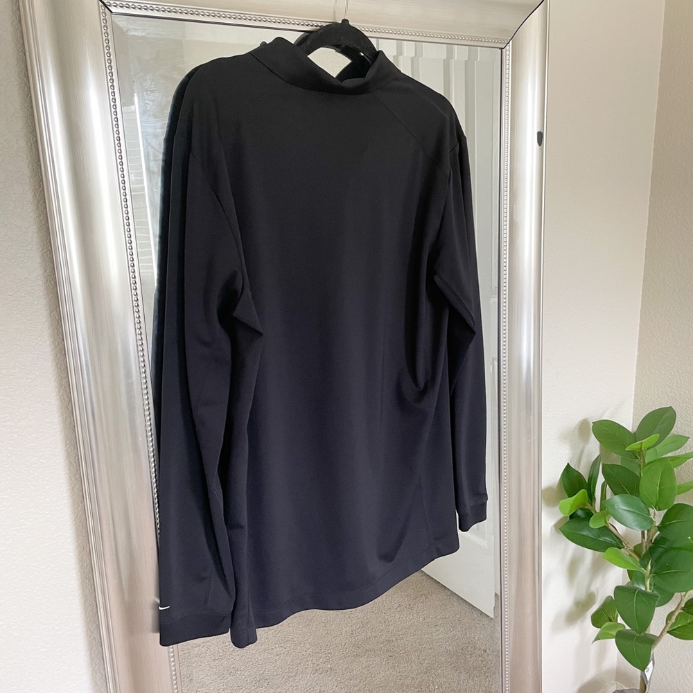 Nike Golf Shirt - Picture 4 of 5